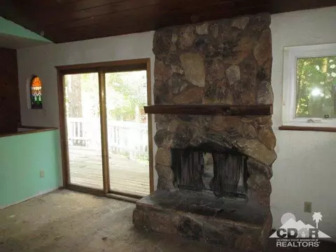 485 Forest Ln, Crestline, CA 92325 photo 3