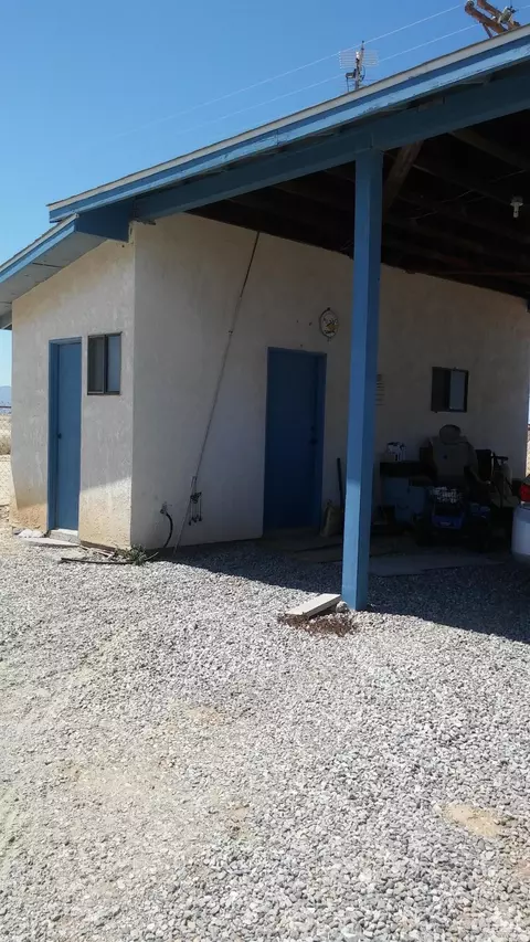 1012 Desert Manor Ave, Thermal, CA 92274 photo 10
