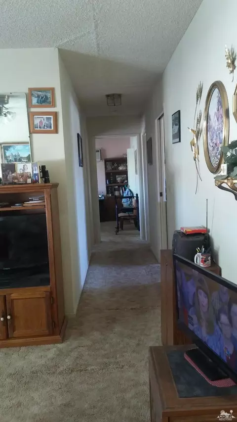 1012 Desert Manor Ave, Thermal, CA 92274 photo 6
