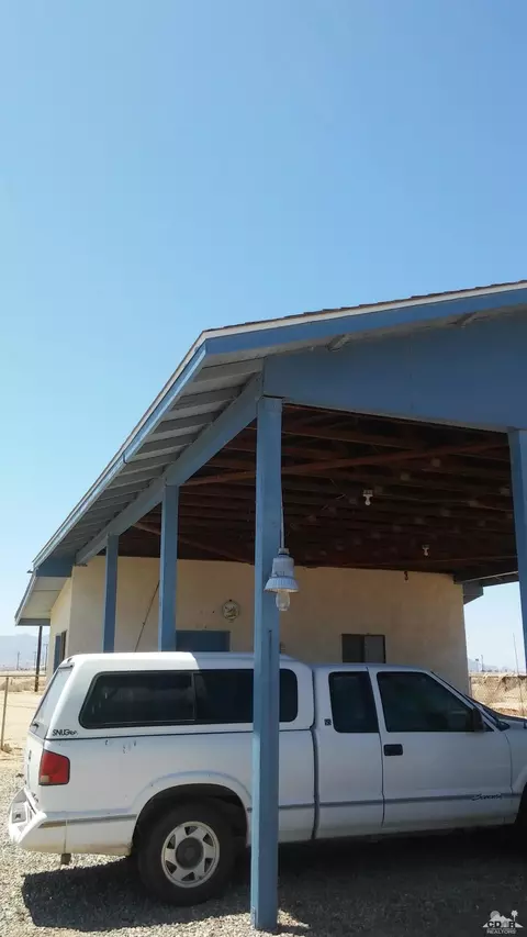 1012 Desert Manor Ave, Thermal, CA 92274 photo 11