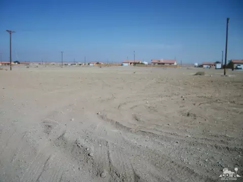 1345 Garfield Ave, Salton City, CA 92274 photo 1