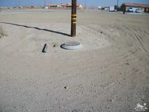 1345 Garfield Ave, Salton City, CA 92274 photo 3