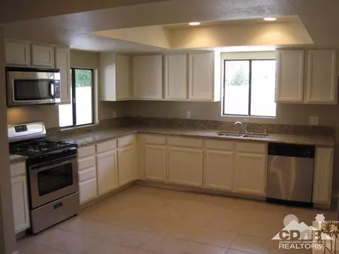 83126 Circle Dr, Indio, CA 92201 photo 2