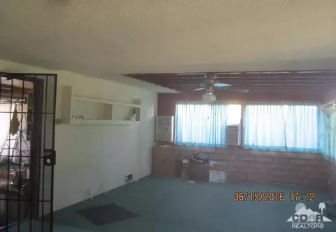 56205 Taos Trl, Yucca Valley, CA 92284 photo 4