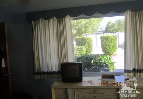 56205 Taos Trl, Yucca Valley, CA 92284 photo 3
