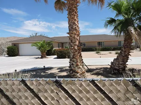 58134 Spring Dr, Yucca Valley, CA 92284 photo 3