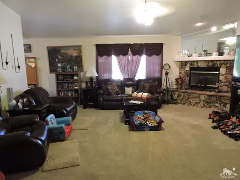 58134 Spring Dr, Yucca Valley, CA 92284 photo 9