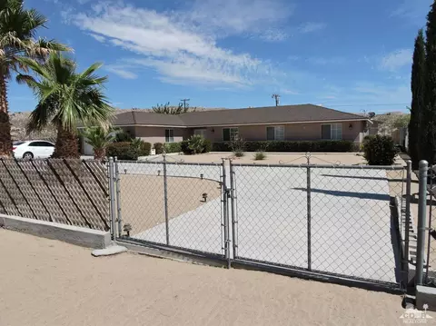 58134 Spring Dr, Yucca Valley, CA 92284 photo 2
