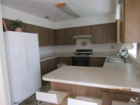 220 E Oasis St, Blythe, CA 92225 photo 3