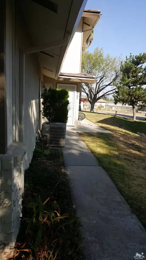 1909 Reedy Ave, Highland, CA 92346 photo 2
