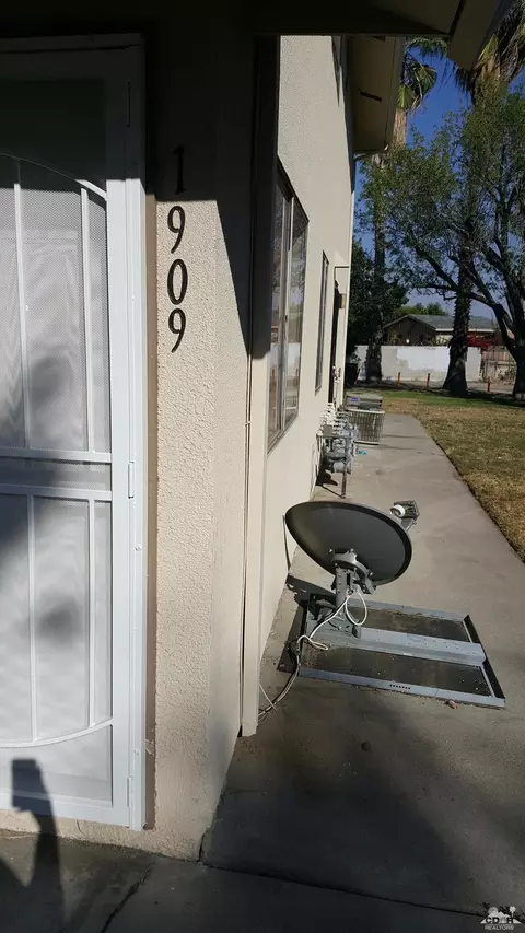 1909 Reedy Ave, Highland, CA 92346 photo 3