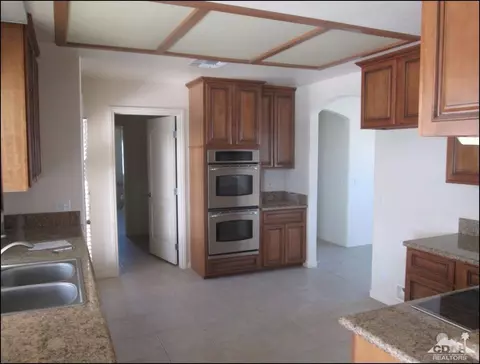 1555 Arctic Ave, Thermal, CA 92274 photo 4