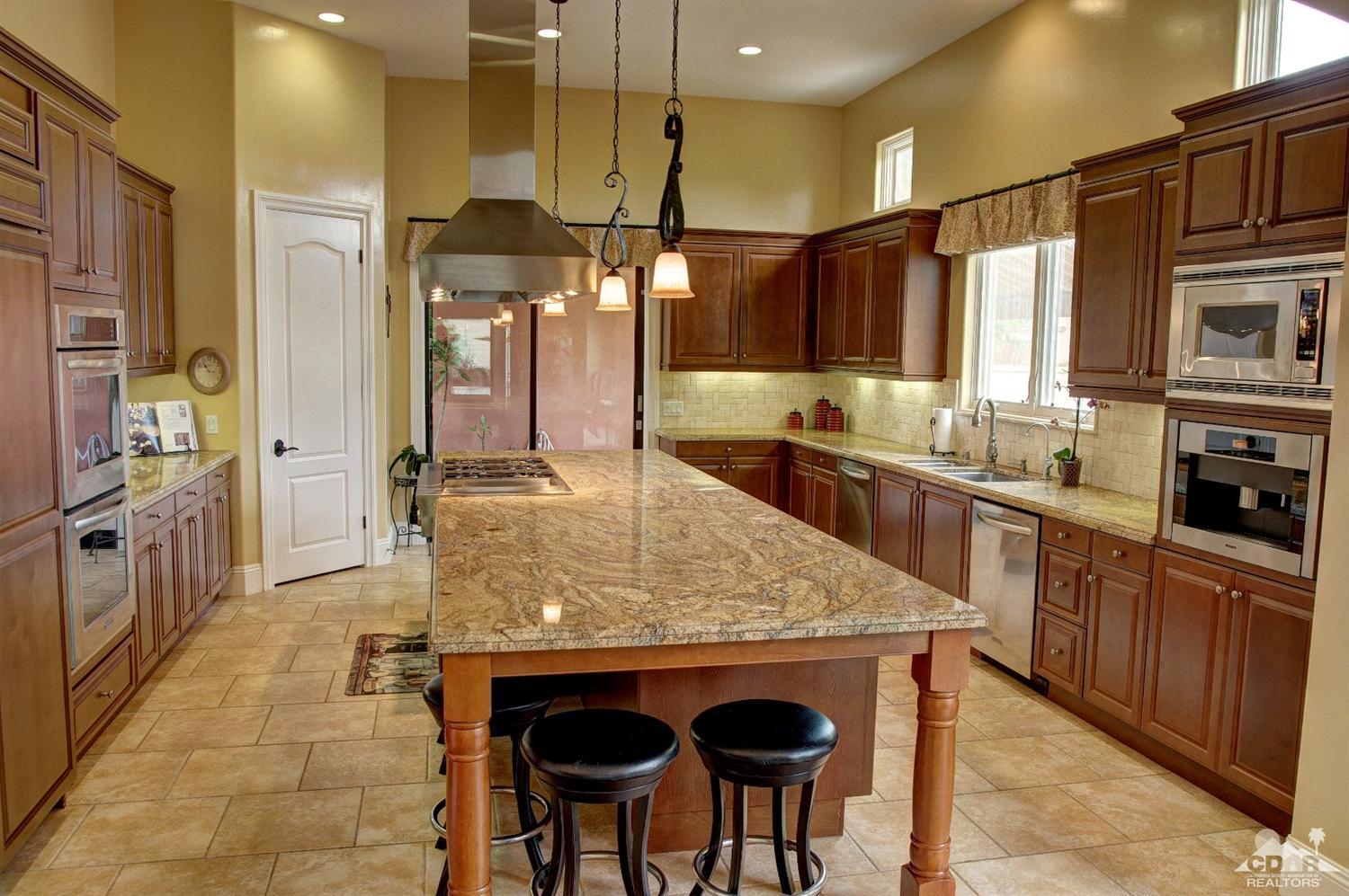 49233 Constitution Dr, Indio, CA 92201 photo 9