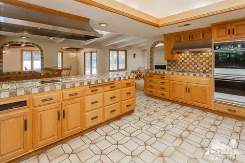 2470 San Mateo Dr, Upland, CA 91784 photo 8