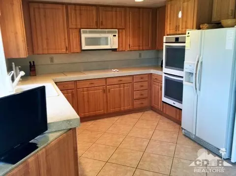 91 Maximo Way, Palm Desert, CA 92260 photo 2