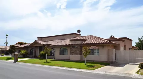 48651 Hepburn Dr, Indio, CA 92201 photo 4
