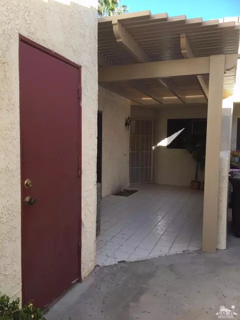 49304 Wayne St, Indio, CA 92201 photo 5