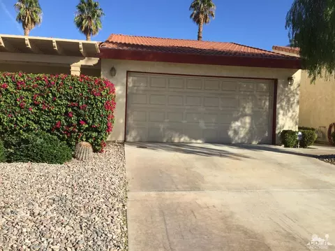 49304 Wayne St, Indio, CA 92201 photo 3