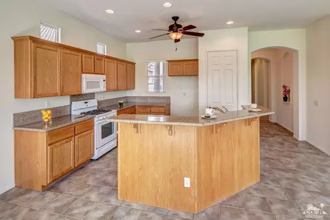 49724 Wayne St, Indio, CA 92201 photo 9
