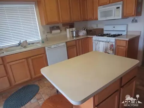5959 Maybrook Cir, Riverside, CA 92506 photo 6