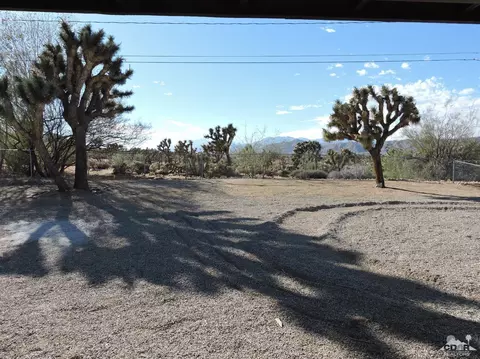 7946 Palm Ave, Yucca Valley, CA 92284 photo 22