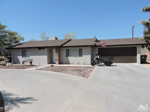 7946 Palm Ave, Yucca Valley, CA 92284 photo 17