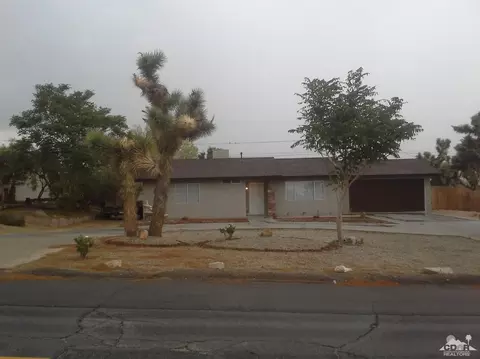 7946 Palm Ave, Yucca Valley, CA 92284 photo 10