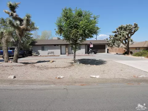 7946 Palm Ave, Yucca Valley, CA 92284 photo 1