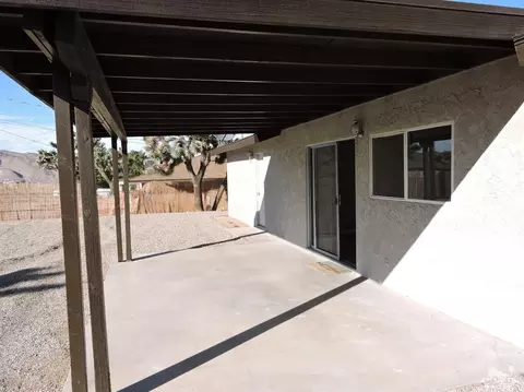 7946 Palm Ave, Yucca Valley, CA 92284 photo 24