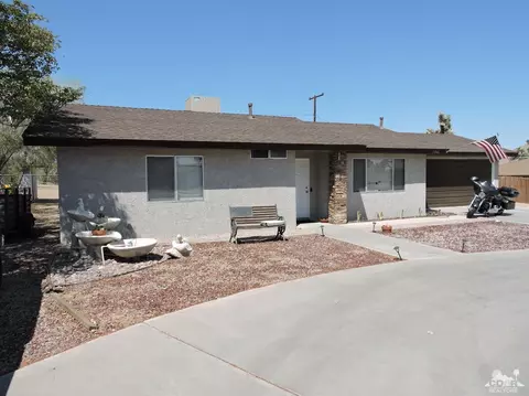 7946 Palm Ave, Yucca Valley, CA 92284 photo 5