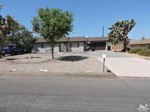 7946 Palm Ave, Yucca Valley, CA 92284 photo 4