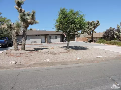 7946 Palm Ave, Yucca Valley, CA 92284 photo 11