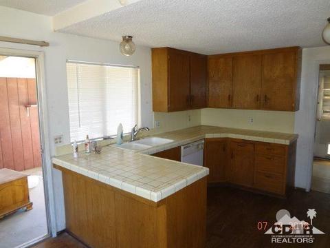 7328 Barberry Ave, Yucca Valley, CA 92284 photo 5