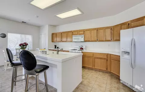 83155 Greenbrier Dr, Indio, CA 92203 photo 5