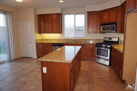 37789 Grantham St, Indio, CA 92203 photo 4