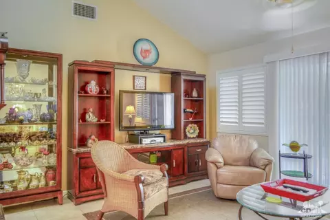 49262 Douglas St, Indio, CA 92201 photo 9