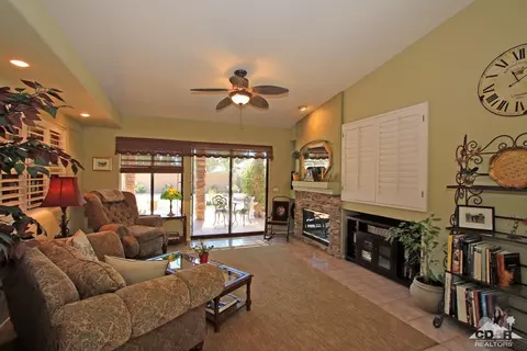 62 Sutton Pl E, Palm Desert, CA 92211 photo 6