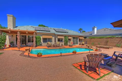 62 Sutton Pl E, Palm Desert, CA 92211 photo 3