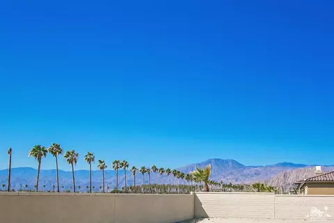 49472 Constitution Dr, Indio, CA 92201 photo 4