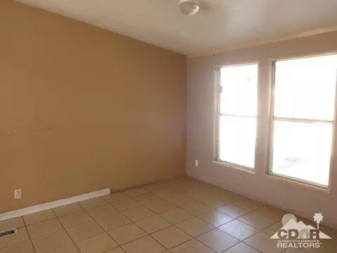 3733 Mountain View Dr, Thermal, CA 92274 photo 10