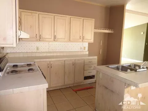3733 Mountain View Dr, Thermal, CA 92274 photo 7
