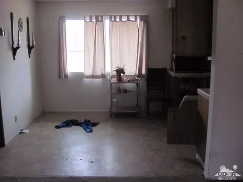 56165 Taos, Yucca Valley, CA 92284 photo 6