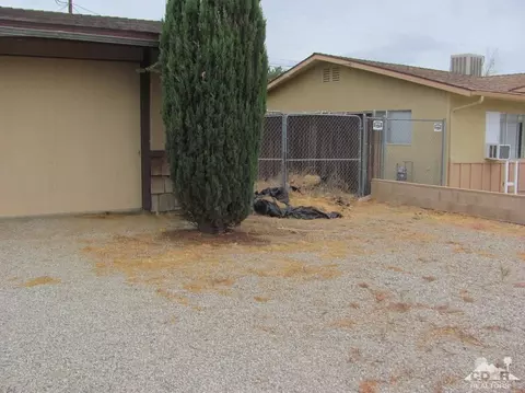 56165 Taos, Yucca Valley, CA 92284 photo 3