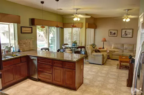 44575 Pala Cir, La Quinta, CA 92253 photo 15