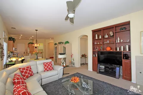 82640 Hamilton Ct, Indio, CA 92201 photo 9