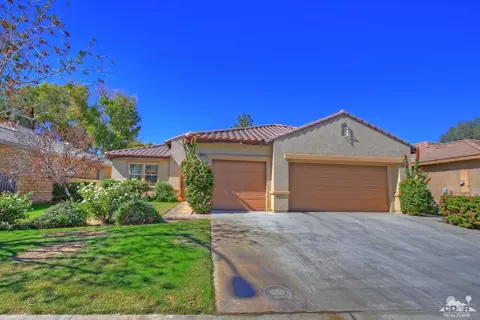 49379 Douglas St, Indio, CA 92201 photo 3