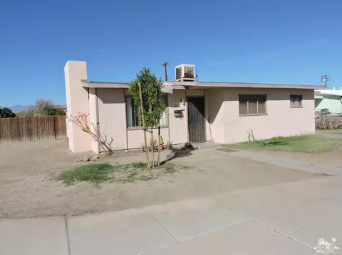 43822 Junipero St, Indio, CA 92201 photo 2