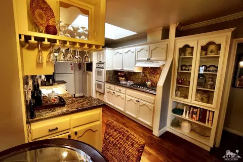 7926 E 5th St, Downey, CA 90241 photo 2