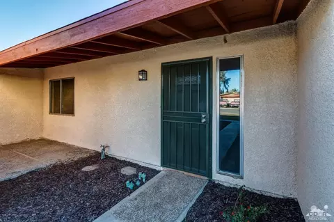 44067 Laurel St, Indio, CA 92201 photo 4