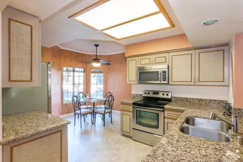 545 Desert Falls Dr E, Palm Desert, CA 92211 photo 1